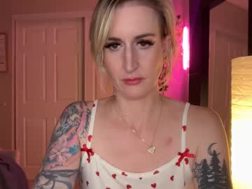 officiallyonlytams's chat room