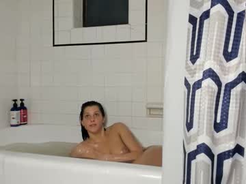 babywolfies's chat room