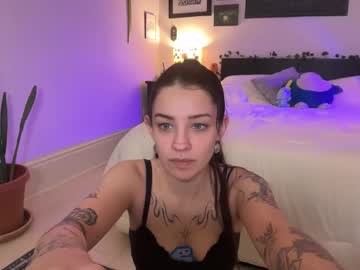 hannahtaylorr's chat room