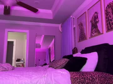 brielledaviss's chat room