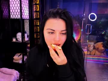 alma_pearl's chat room