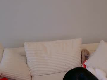 emilyybarely's chat room