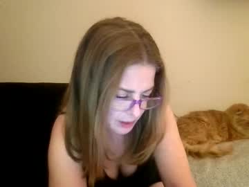 iampoppyy's chat room