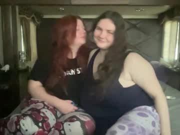 scarletttsinner's chat room