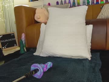 taylor_love_303's chat room