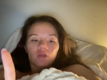 babyaves's chat room