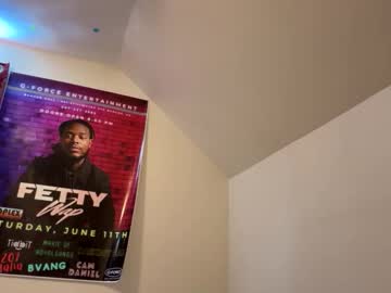 deepthroatqueen33's chat room