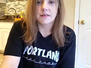 tinywithtiddies's chat room