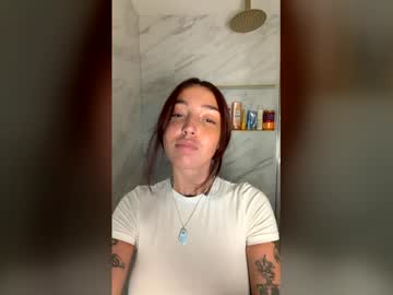 emilyyyt's chat room