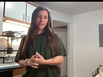 laylahlaylah1's chat room