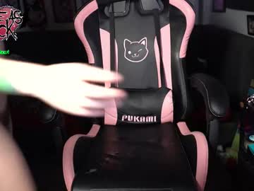 blueasfuck's chat room