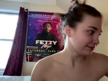 deepthroatqueen33's chat room