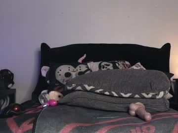 ivey_strigoi's chat room