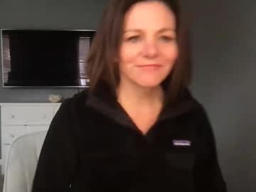 sassynsweetmilf's chat room