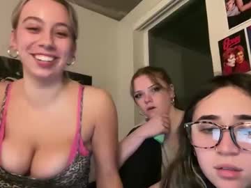 fionalioness's chat room