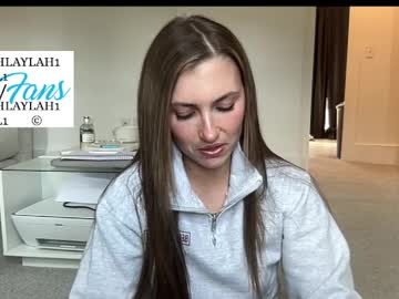 laylahlaylah1's chat room