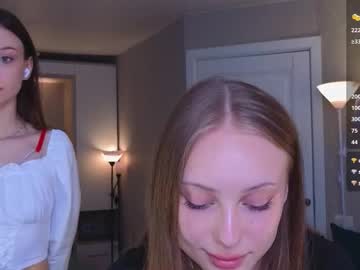 2mamacitas's chat room