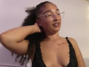 rosalinatoosexy's chat room