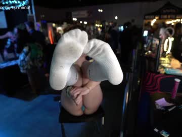 vivid_whit's chat room