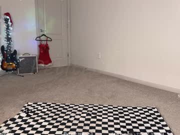 petitebrat's chat room