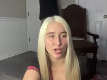 irispink1's chat room