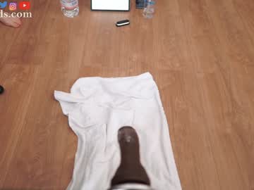 serareads's chat room