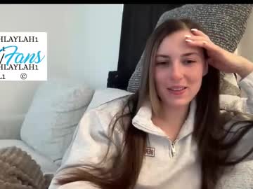 laylahlaylah1's chat room