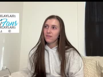 laylahlaylah1's chat room