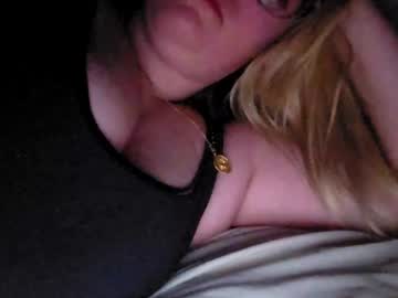 x_dreamgirl_x's chat room