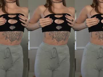 emma_ruby's chat room