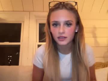 carlybora's chat room