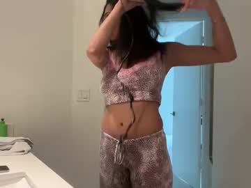 camiliakxoxo's chat room