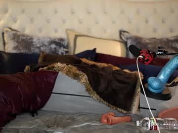 avalonnfoxx's chat room