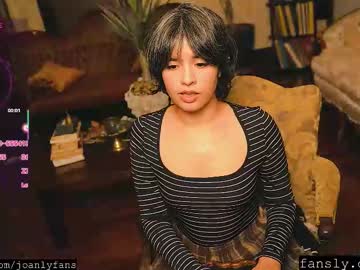 thecamwoman's chat room