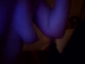 creamymilf11's chat room