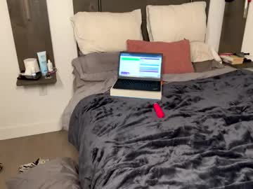 kittywoodyluv's chat room