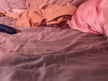 kissandcurrency's chat room