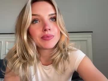 skyeelovee6's chat room