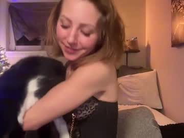 abbienextdoor's chat room