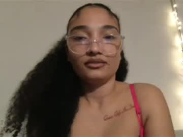 rosalinatoosexy's chat room