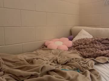 mixedmamas's chat room