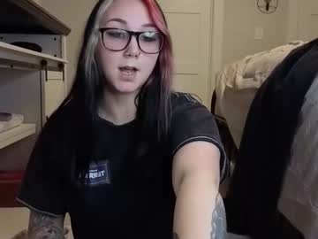 iveyjade33's chat room