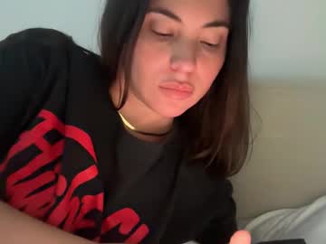 pollyyypocket's chat room