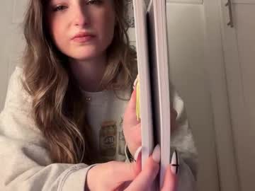 fantasyella's chat room