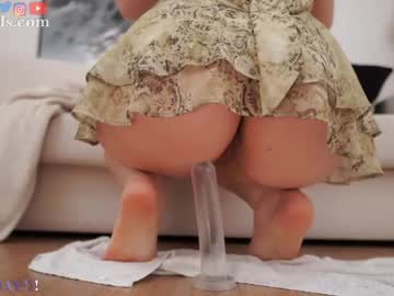 serareads's chat room