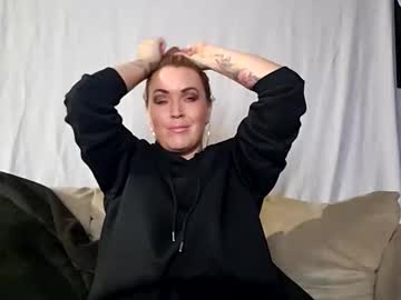 coupleoffantastics's chat room