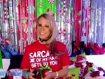 wildwifebarbie's chat room