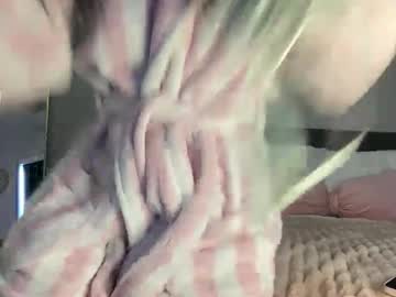 elenalovexxx's chat room