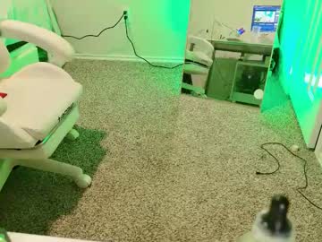 elisparadisex's chat room