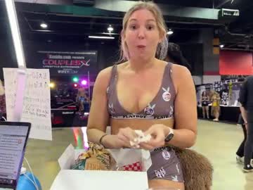 graciemae_baexx's chat room